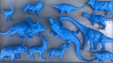 Tắm rửa vệ sinh các con vật, khủng long, cá sấu, voi, hươu, bò, sư tử, ngựa vằn, đà điểu, hà mã