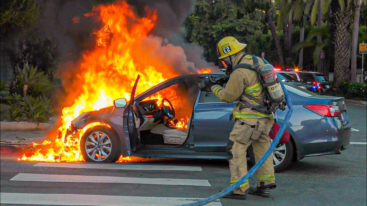 Beverly Hills Fire Engine 2: Traffic Collision with Fire