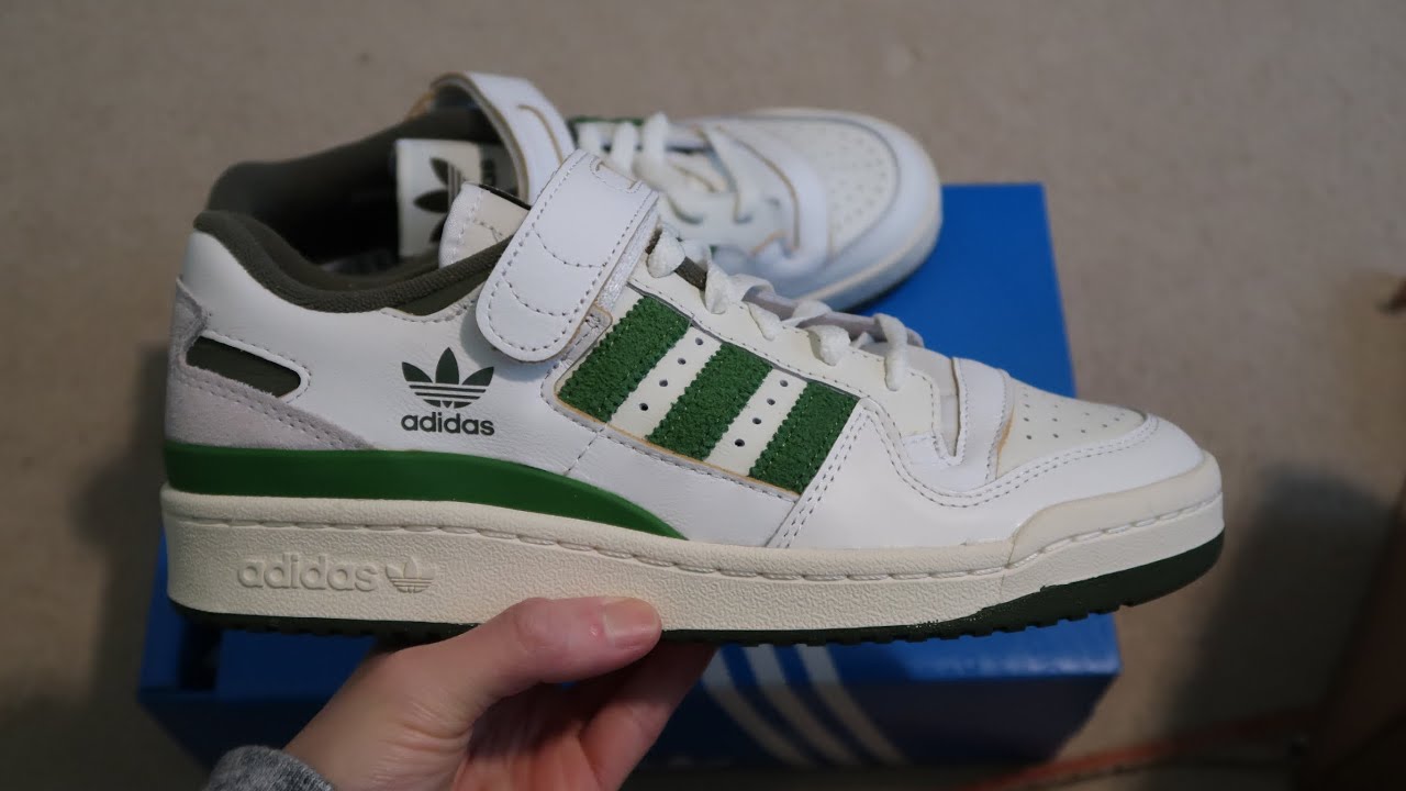 Кроссовки адидас 84. Adidas forum 84 Low Green. Adidas forum 84 Low White. Adidas forum 84 Green. Adidas forum 84 Low White Green.