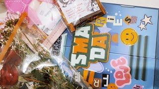 Unboxing Yearbook 🤩🍀