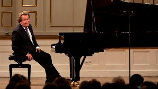 Watch Beethoven Piano Sonatas Vol. 1 Trailer