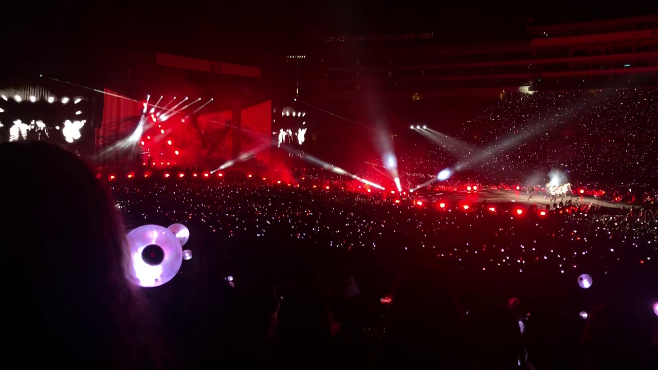 BTS - MIC DROP LIVE AT ROSE BOWL DAY 1