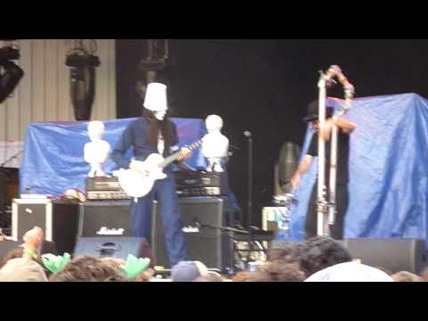 Buckethead and:That 1 Guy
