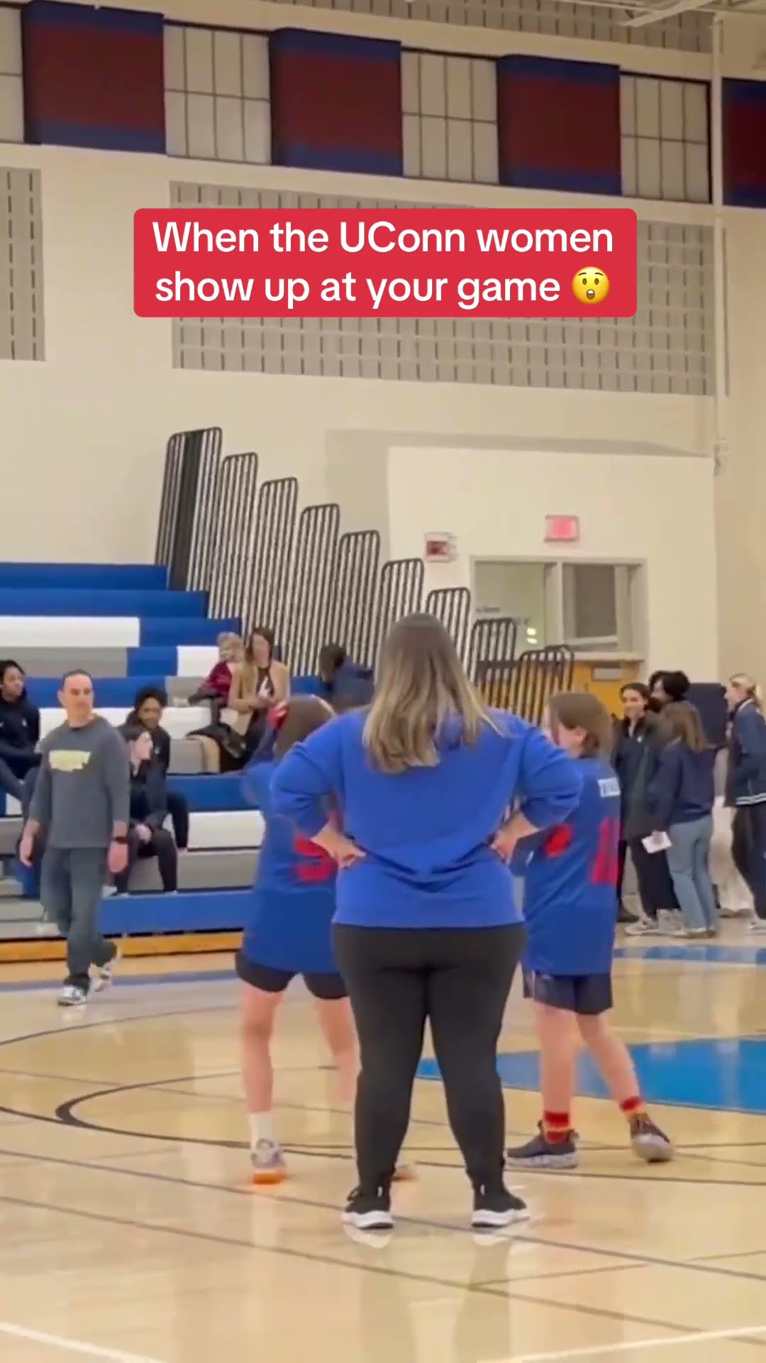 What a surprise for them! ? (? IG/carrie0178)
