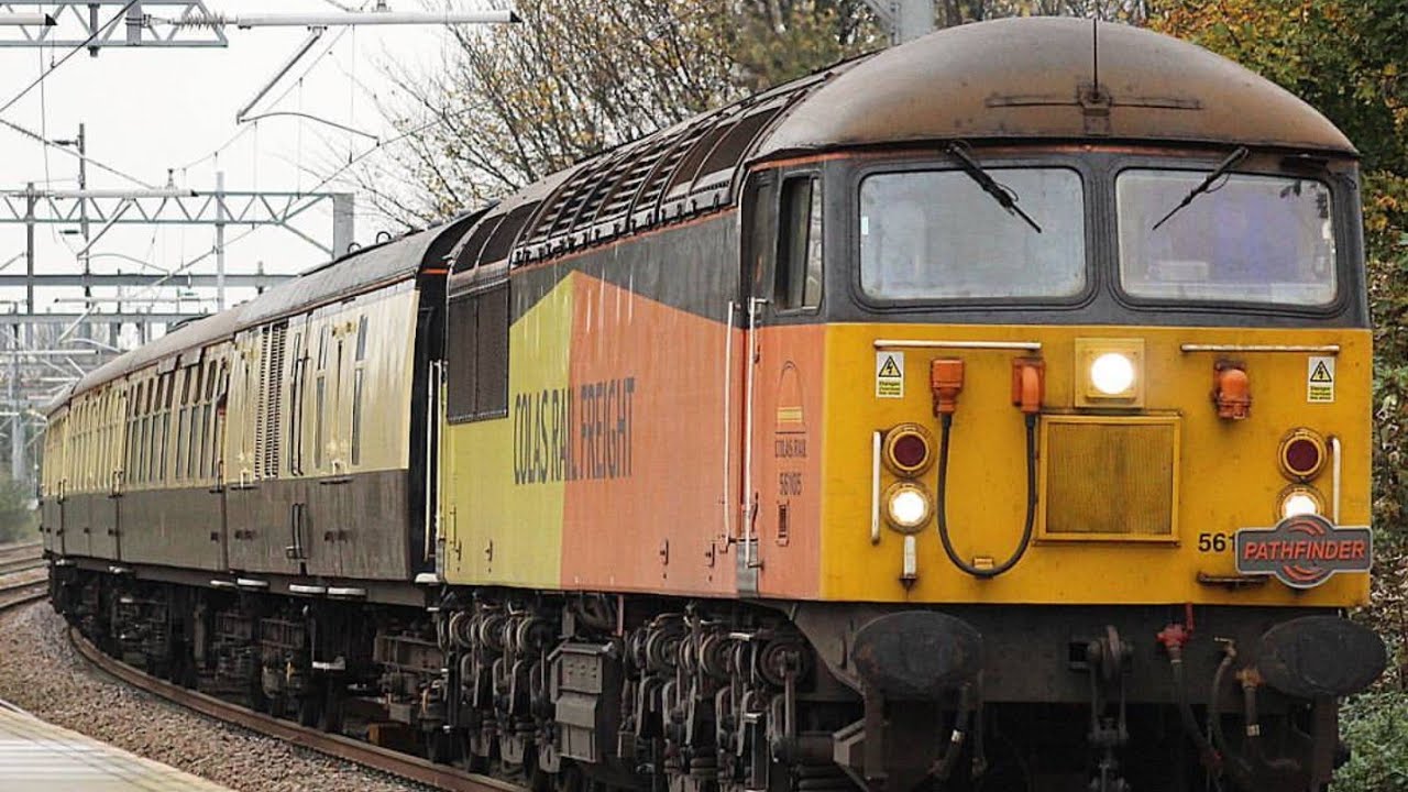 Trains at Huyton L&M via Chat Moss line 28/10/17