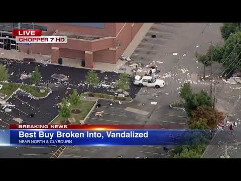 Chicago Looting | Best Buy looted near North, Clybourn in Lincoln Park | ABC7 Chicago