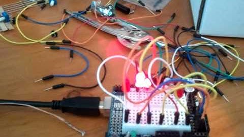 Arduino protoshield test-running lights
