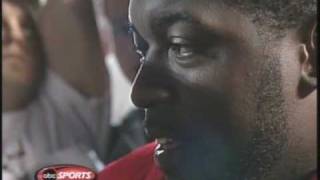 Ron Dayne breaks NCAA rushing record