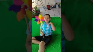 Mustafa Salıncakta Rüzgar Gülü Oynadı