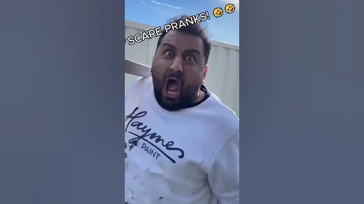 Ultimate Scare Pranks Compilation! Wait for the truck driver's reaction 🤣