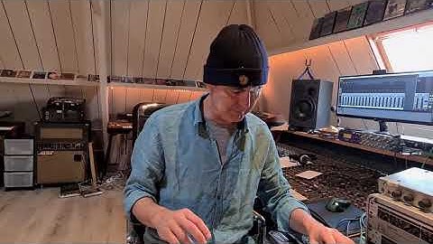 Hexdevices Distress desktop Ft. Roland SH-101, Korg MS10, Fender Rhodes demo by Wiboud Burkens