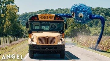 SKETCH (2025) | Officiële clip van Vastgelopen in de bus | In de bioscoop vanaf 6 augustus