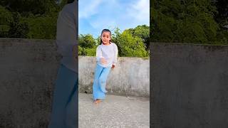 Tu Khadi Khadi Kyon Hale Gora Chaal Kasuti Chaletu Khari Khari Kyu Hale Dj