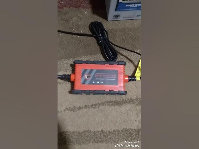 Black & Decker BM3B 6V and 12V Battery Charger Maintainer Unboxing 