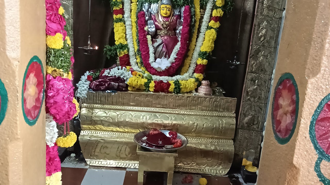 @#మా చిన్న మరదలు వాళ్ళ# ఊరిలో విగ్రహ ప్రతిష్ట కి#వెళ్ళాము #ఈ వీడియోనచ్చితే లైక్ షేర్ subscribe