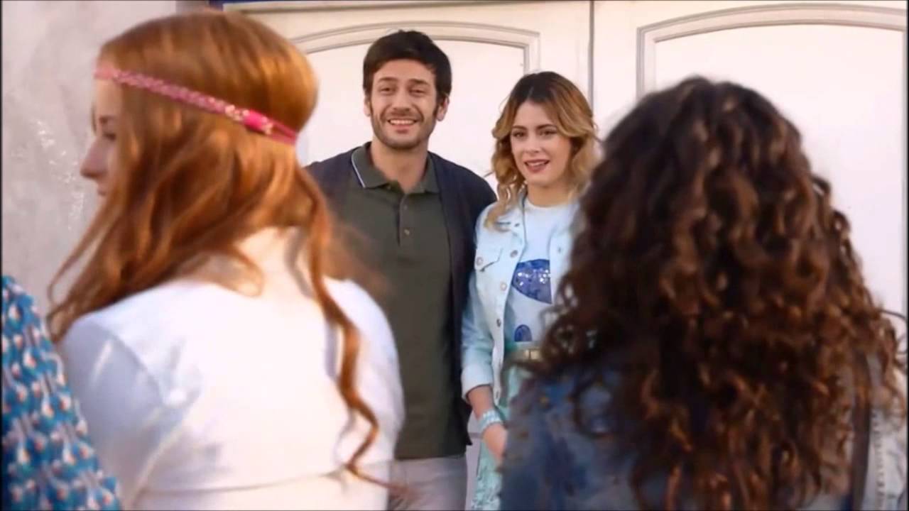 De leerlingen bezoeken Pablo's huis- Violetta 3