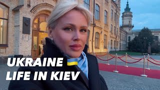 Ukraine 🇺🇦Life in Kiev. April 27, 2026. The Streets of Kiev, Ukraine. Streets Scenes.