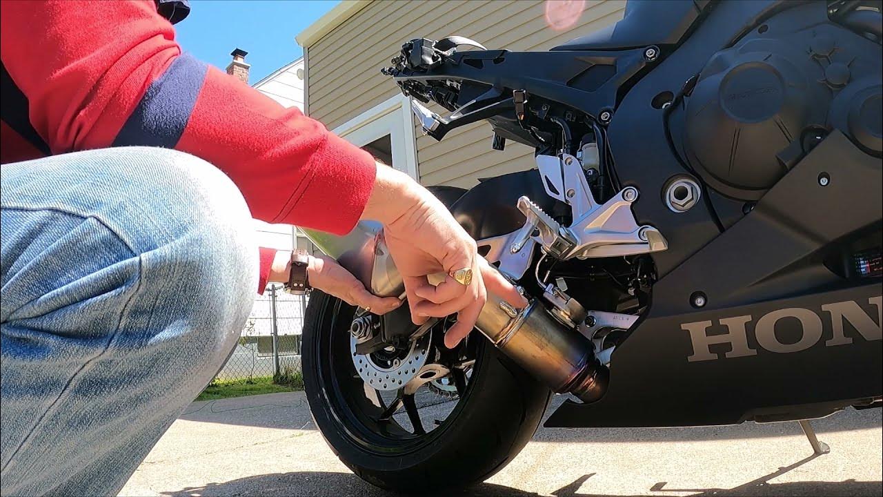 2021 CBR1000RR Upgrade (Part 2)Leo Vince Exhaust Install, Servo Buddy