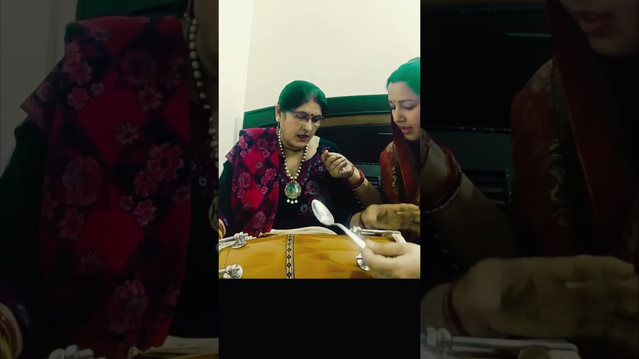 Vrindavan me hukum chale barsane wali ka #vrindavan #barsana #radhakrishnaradhe #radharani #bhajan 