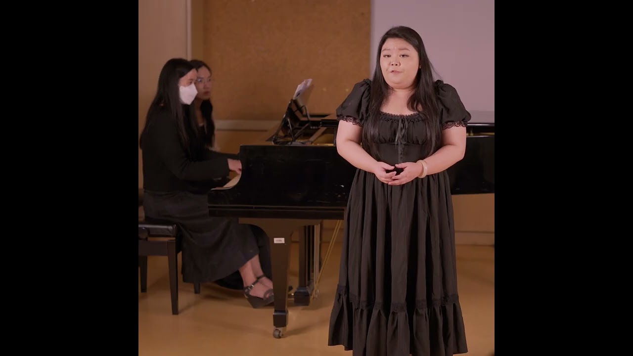 Huixin Sun sings Suleika II of Franz Schubert (1797–1828)