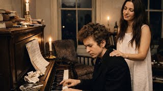 Celebrity Bob Dylan Secretly Married Sara – Then Wrote ‘Sad Eyed Lady’ on the Wedding Night Net Worth