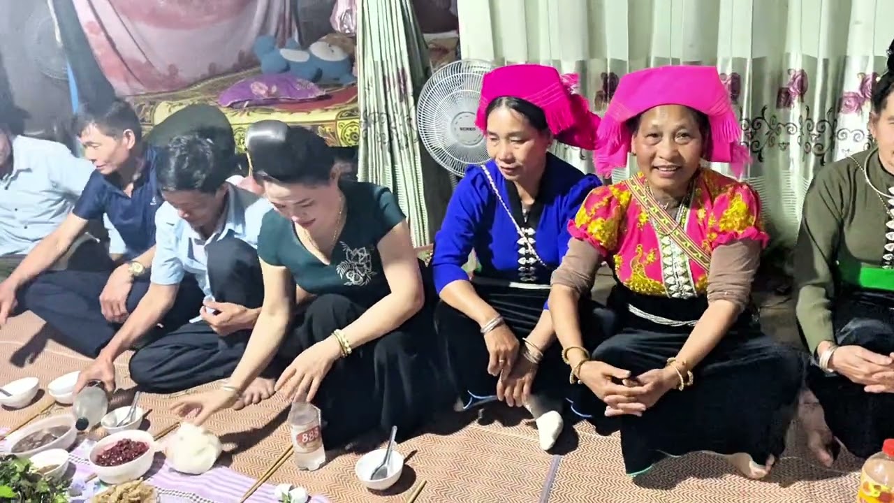 Tiếp Tục Quàng Hiểng Có Nhiều Con Nuôi Quá 