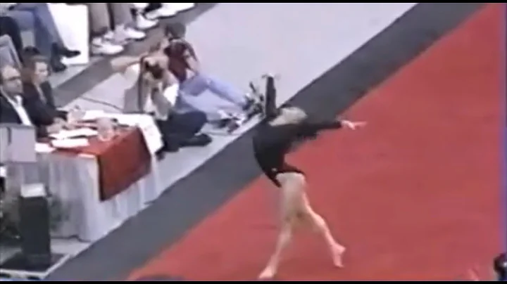 Julie Ballard (Georgia) scores a CAREER HIGH 9.975...