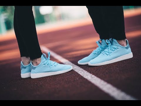 Unboxing sneakers Adidas Pharrell Williams Tennis HU CP9764 - YouTube