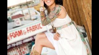 Hotter Olivia Black vs Danielle Colby Cushman