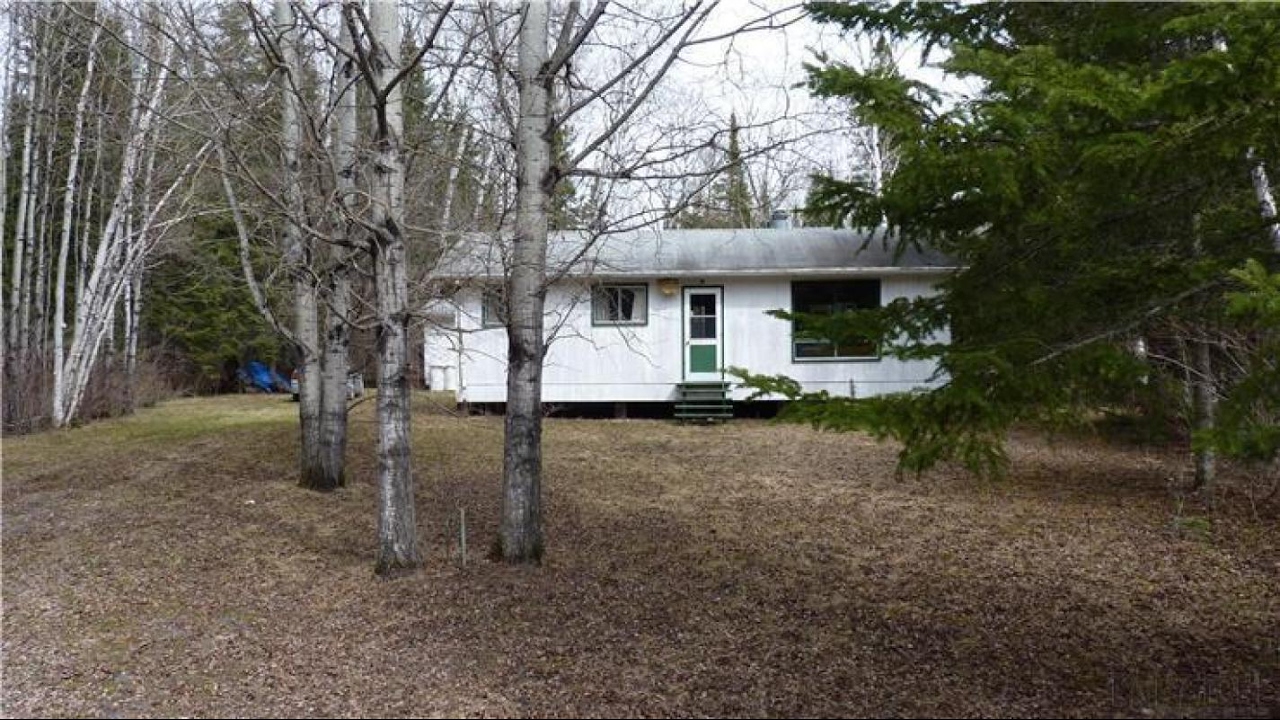 Property for sale 2 Block 3 Bay, Wanipigow, MB R0e1A0 YouTube