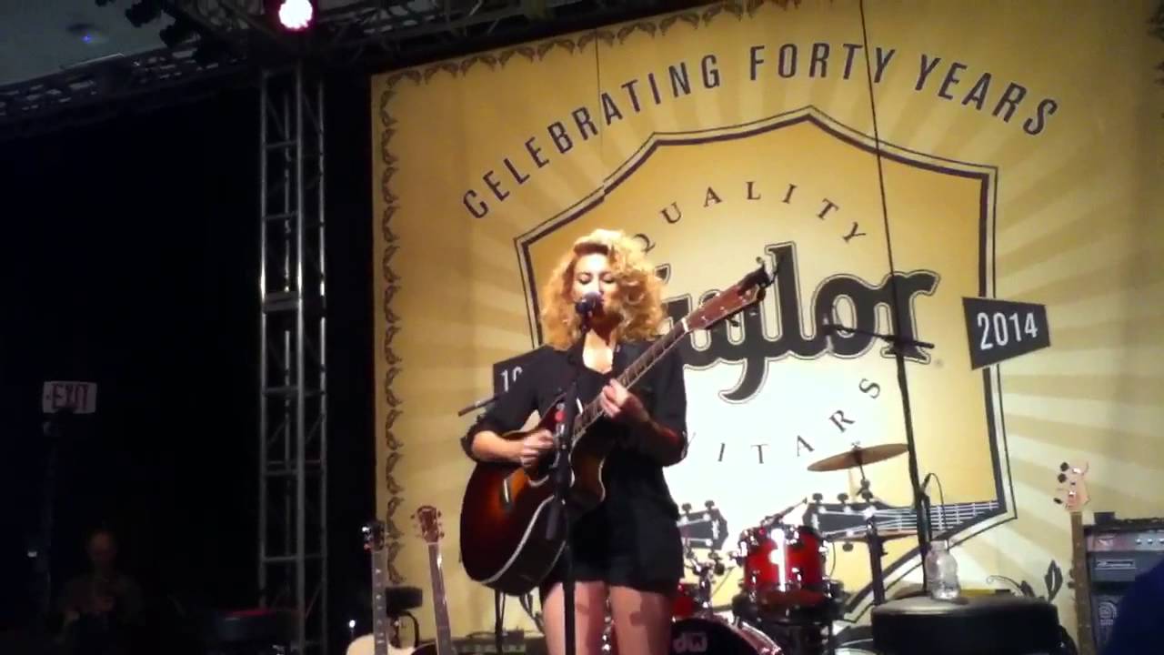 Tori Kelly - 