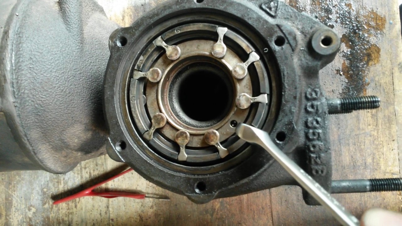 Заедающая геометрия турбины z13dth - YouTube