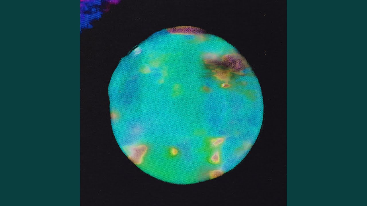 Gaia's Warning (feat. Danielle Wertz) (ReBirth) auf YouTube ansehen Gaia's Warning (feat. Danielle Wertz) (ReBirth) auf YouTube ansehen