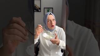 Kardeşimin Koluna Sürdüğü Boyalı Yogurdu Az Kalsın Yiyecektim Tiktok Video