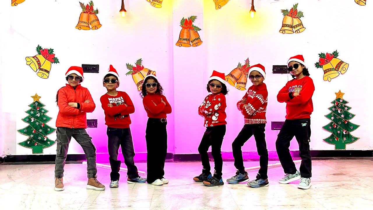 I am the Happiest Christmas Tree | Kids Dance on Christmas song ...