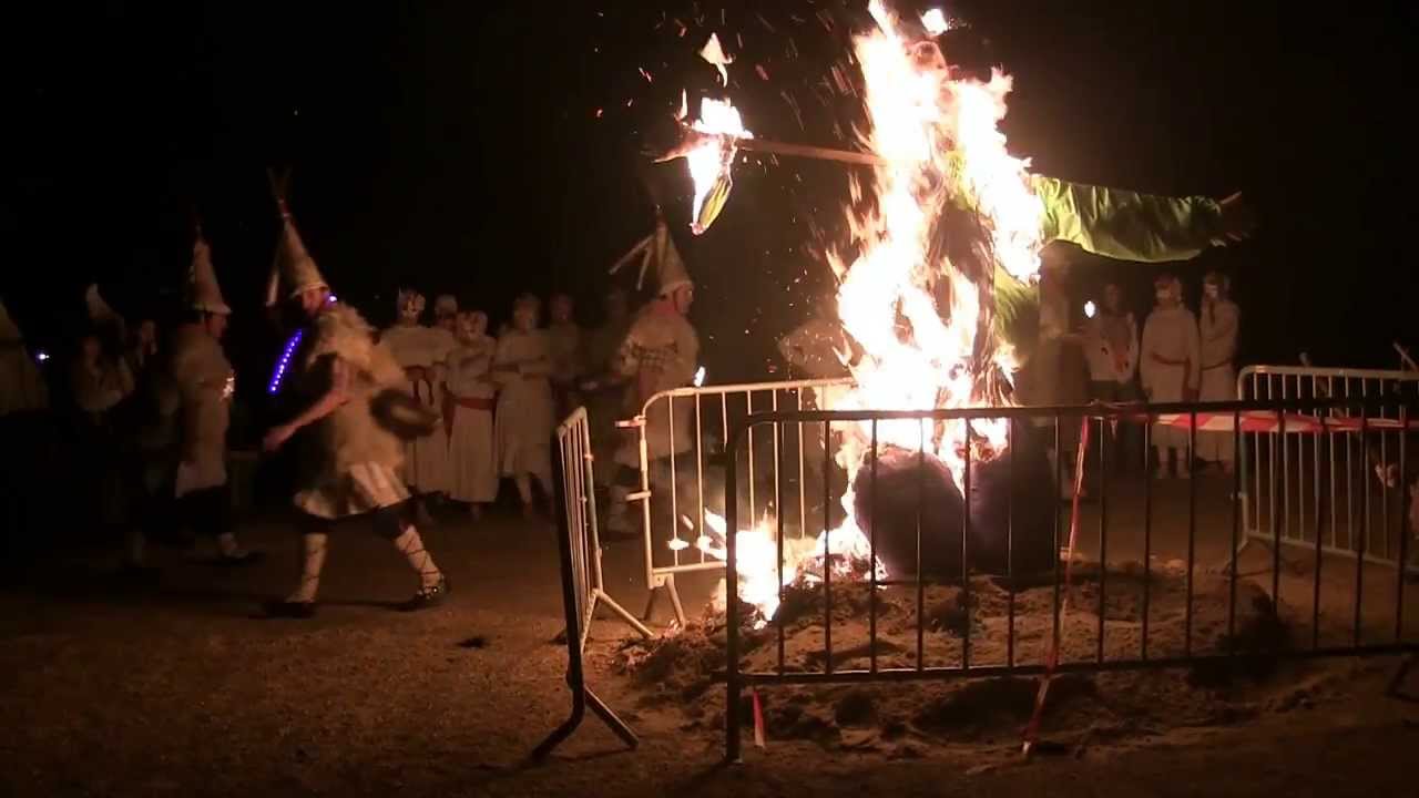 carnaval 2014 à st pée sur nivelle ou Ihauteri à la rencontre des Cagots de la Nivelle