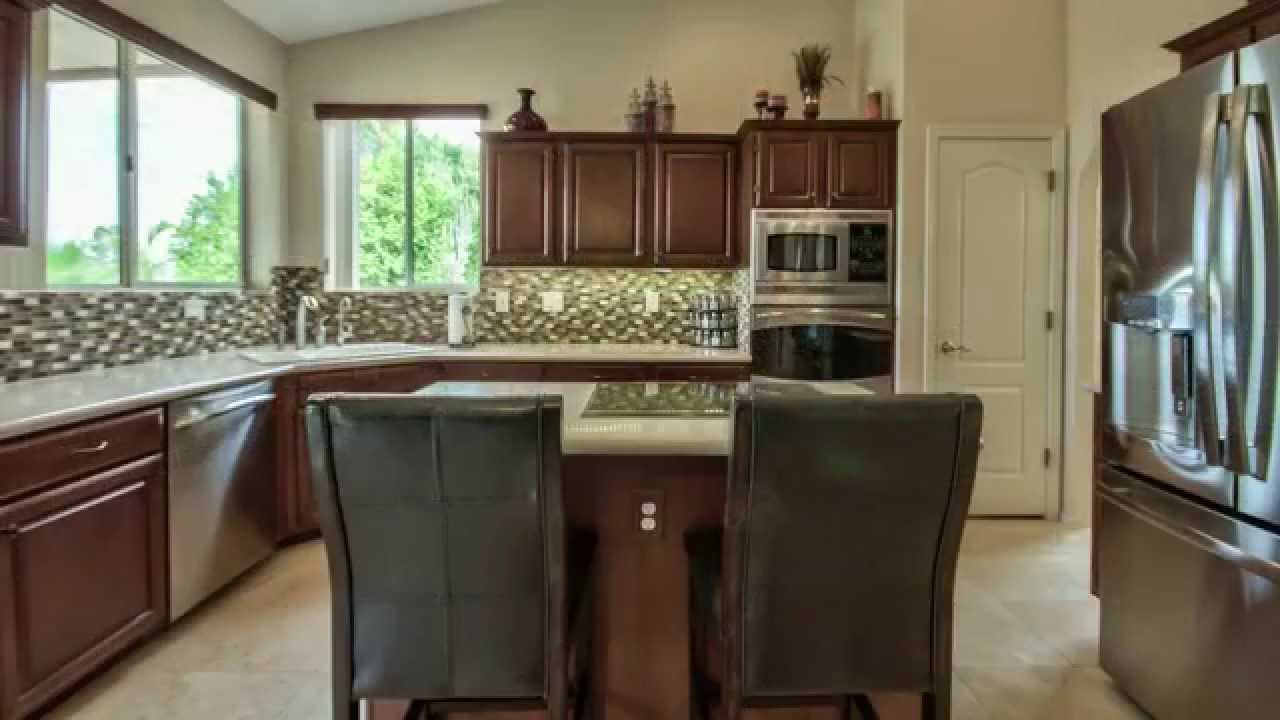 NEW LISTING Gilbert Home for Sale 912 N Layman St Gilbert, Arizona