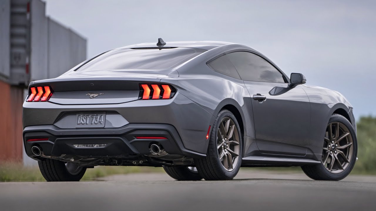 2024 Ford Mustang 2.3-liter EcoBoost | FIRST LOOK, Driving & Exterior