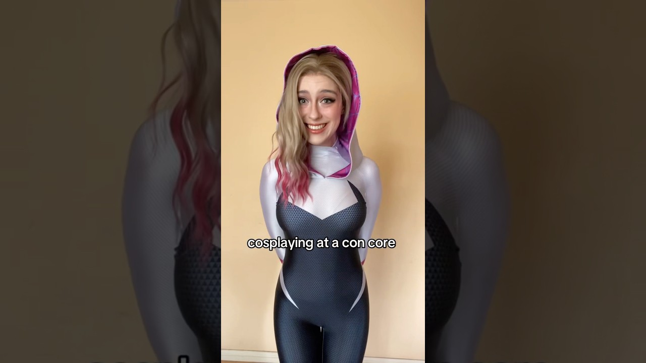 average comic-con experience #cosplay