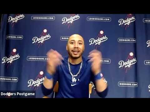 Dodgers postgame: Mookie Betts explains getting home run ball for Reds rookie TJ Friedl