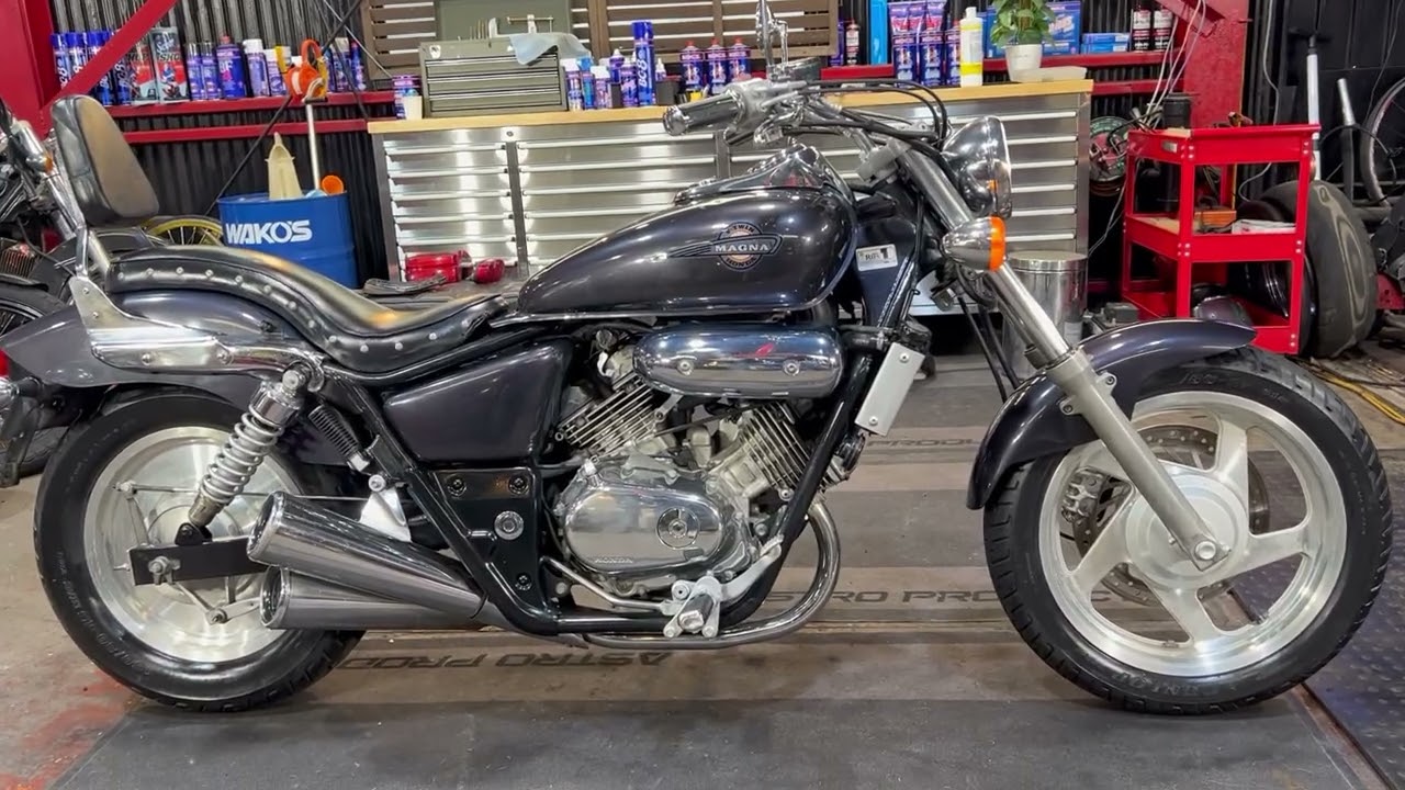 マグナ250 Vツインマグナ(マグナ250)はどんなバイク？特徴や中古で選ぶ際の