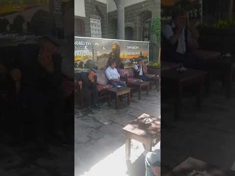 Dengbêjan dîwan danîye-