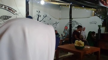 Suasana Kedai ka Mutiara ayu lestari