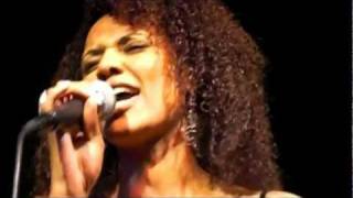 Alpha Girl - Francisca Urio - Konzert im A-Trane - 25.09.2011 - Schlaglichter - HD