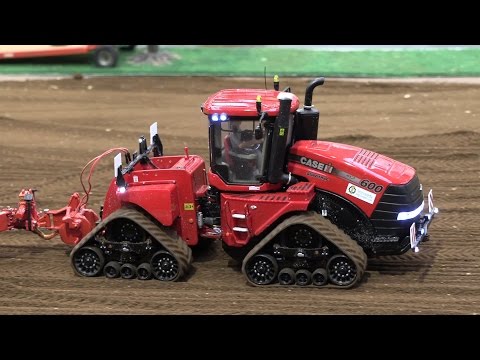 RC Tractor Case 600 quadtrac in incredible 1/32 scale! - Hof Mohr