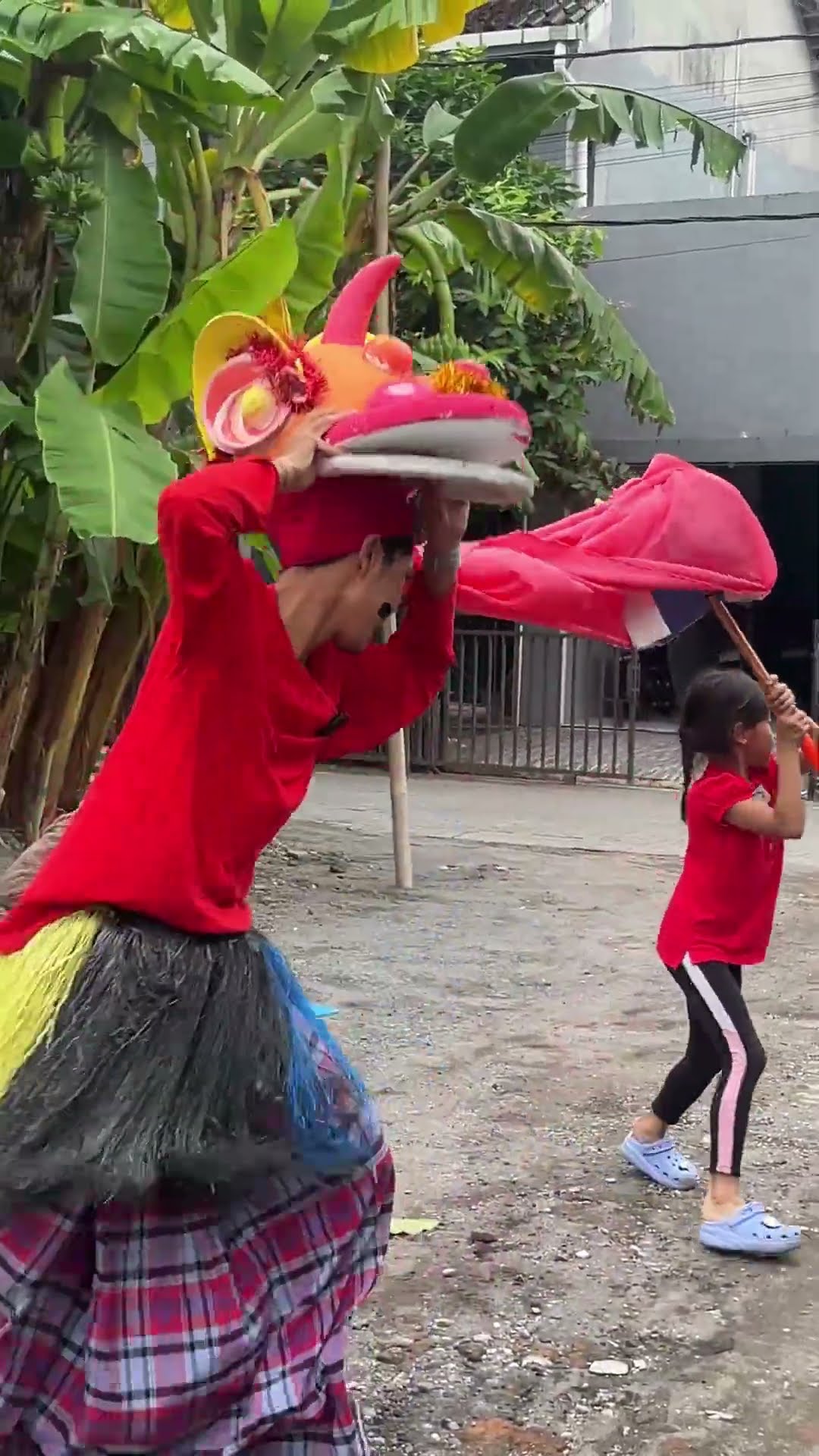 LEIKA JADI BARONGSAI, DI SAWER ANGPAU