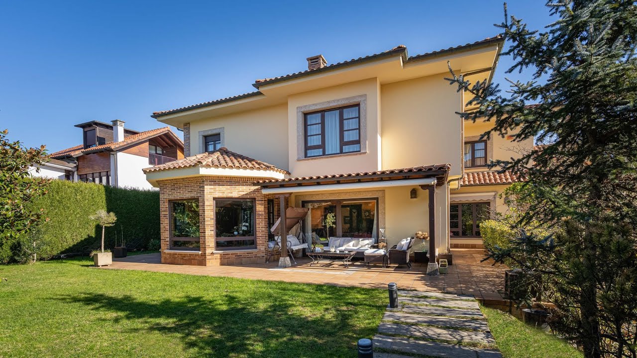 Magnífica vivienda unifamiliar con piscina en La Fresneda, Siero | Engel & Völkers Asturias