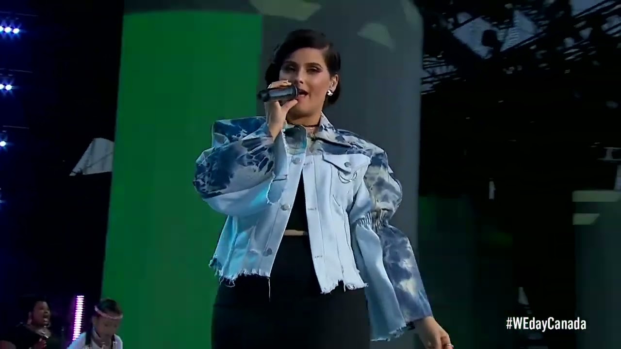 Nelly Furtado - Powerless - We Day Canada 2017