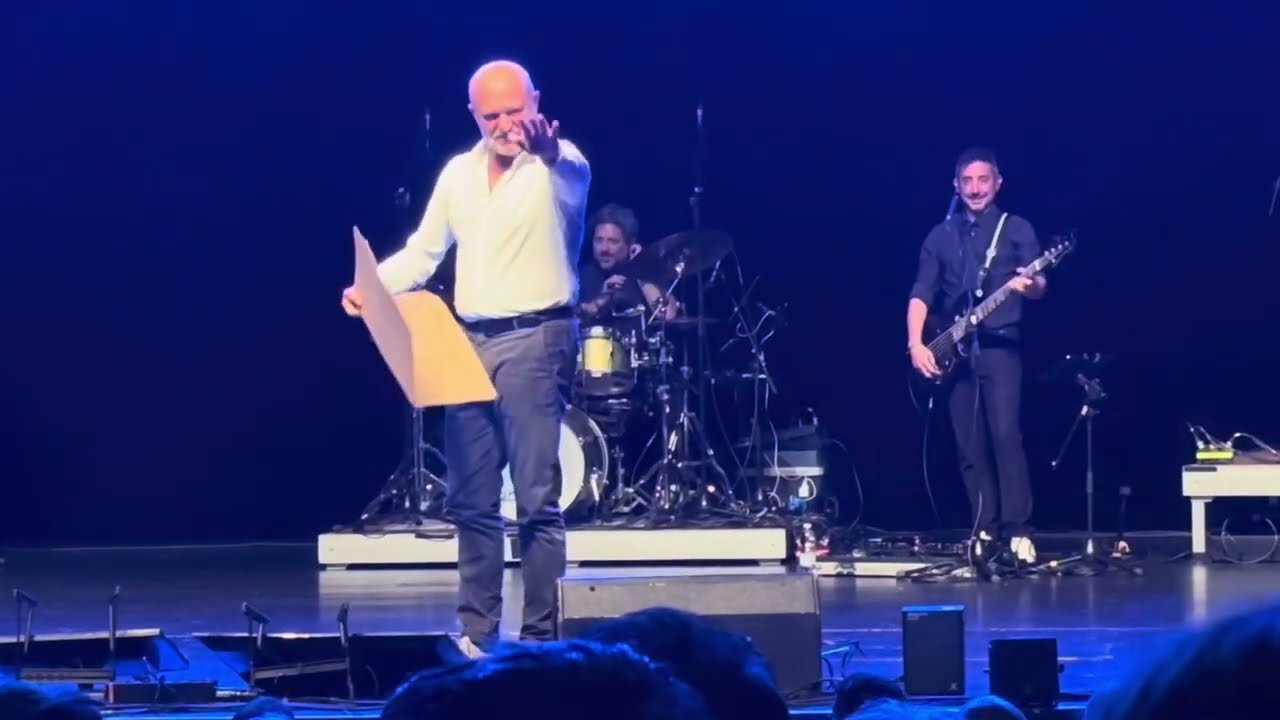 Buon Natale 2024, in compagnia di Andrea Pucci. Le migliori gag comiche del nuovo spettacolo 2024.