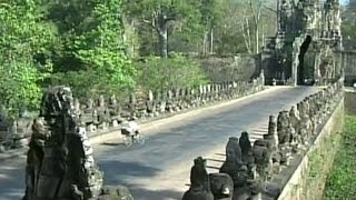 Angkor (UNESCO/TBS)